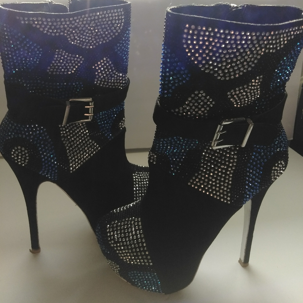 Black with blue and silver embezzlement.